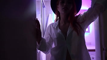 Beautiful girl from medellin goes to her bed and masturbates