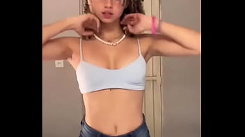 Larissa kimberly hot bailando