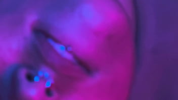 Even when i'm smoking i can't stop worshiping your feet