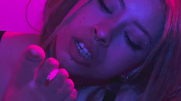 Even when i'm smoking i can't stop worshiping your feet