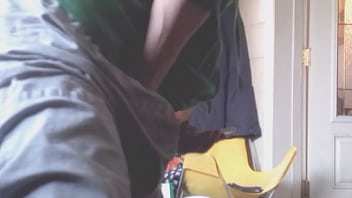 Ex girlfriend sti'll makes me hard