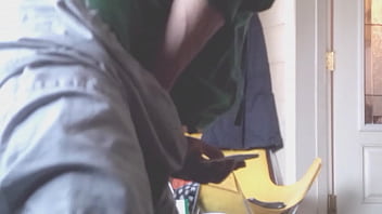 Ex girlfriend sti'll makes me hard