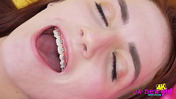 Supet sexy brunette teen beauty shots Supet sexy brunette teen beauty shots