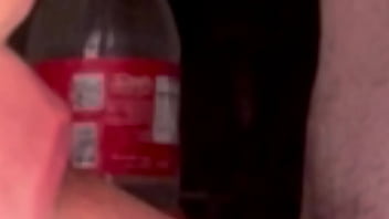 Catching a hot married woman filling her pussy with milk vídeo completo no sheer