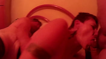 Scopata e strapazzata dal marito