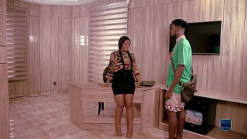 The hotel receptionist accept to fuck a client after offering her some huge amount of money