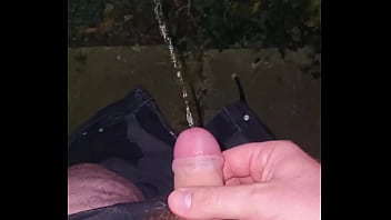 Chub Man Pissing thumbnail