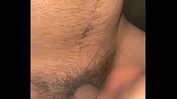 Recepcionista del gym se traga toda mi verga hasta el fondo