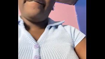 Watch me queef making my creamy pretty pussy fart