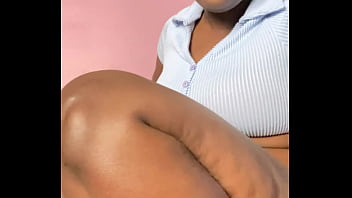 Watch me queef making my creamy pretty pussy fart