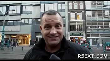 Chap gets his dick sucked