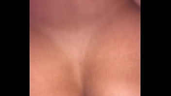 Mc fez festinha particular no motel e fudeu muito a loira safada no pelo com gozada na boca