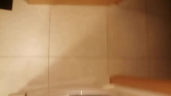 Enseñando verga gruesa