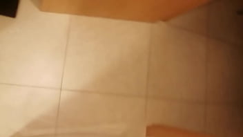 Enseñando verga gruesa