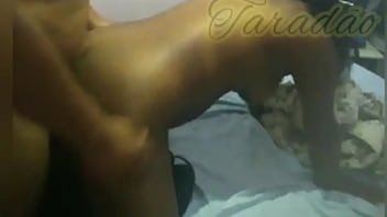 Socando gostoso e gozando no cu da preta