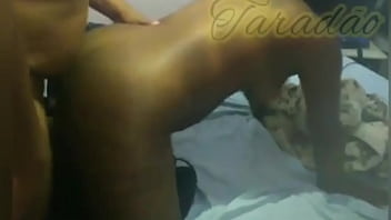 Socando gostoso e gozando no cu da preta