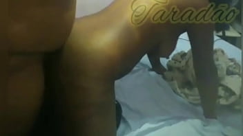 Socando gostoso e gozando no cu da preta