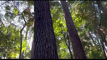 Que delicia boyceta e morena bunduda no meio do mato peladinhas tesao