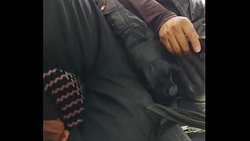 Vigilante En Una Combi thumbnail