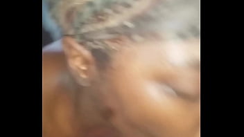 Dark skin 6' bitch that cab take dick