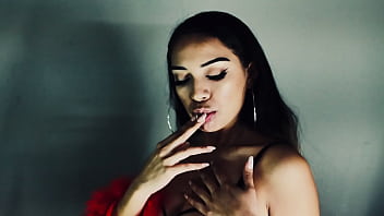 Ladiablax sexy latina horny ready to fuck young slut