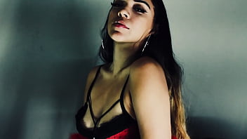 Ladiablax sexy latina horny ready to fuck young slut