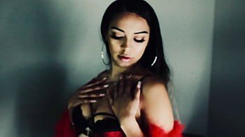 Ladiablax sexy latina horny ready to fuck young slut