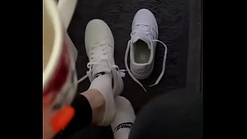 I wish you a nice start into the week today in white nike socks ; vip on of #feet #feetworld #fetisch #nike #n