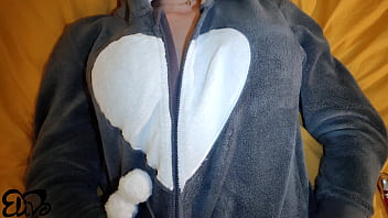 Easter video this bunny gets cummed in her throat dialogues ita