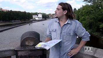 City guide fucks tourist