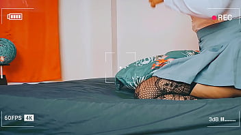 La hermosa colegiala de gran culo grueso pide sexo a su profesor La hermosa colegiala de gran culo grueso pide sexo a su profesor