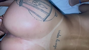 Minhas amigas adoram o pauzao do meu namorado