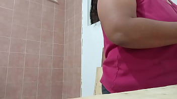 Gordibuena en tanga haciendo la comida Gordibuena en tanga haciendo la comida