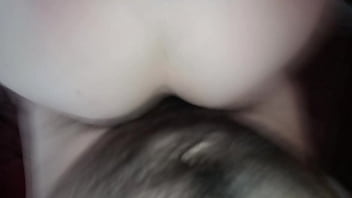 Mi hermanastro con verga gigante me rompe la concha