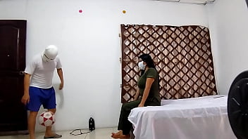 Stepson spying on his hot stepmother they end up fucking and screaming