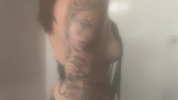 Pareja de exhibicionistas follan en spa público katty blake