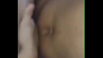 Ele só queria provar minha peludinha mas a gozada dele foi absurda