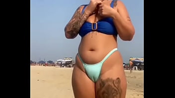 Aprontando Na Praia thumbnail