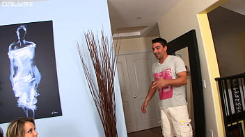 Kelly divine and courtney cummz share sergios load of cum