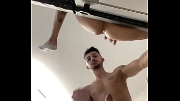 Cliente Entrou Na Vara Do Depilador Apos Finalizar A Depilação thumbnail