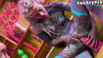 Alt girls big toys loves fucking their holes