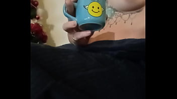 Bonjour mes coquins je vous offre le café je vous souhaite une excellente