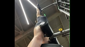 Training and masturbate in the gym