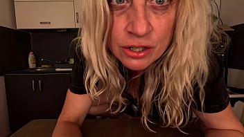 My unusual new sex toy for my prolapse pussy