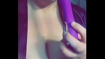 Teen bbw deepthroating vibrator