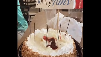 E eu aqui morrendo de vergonha kk