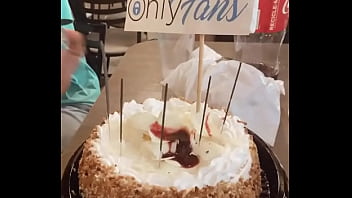 E eu aqui morrendo de vergonha kk