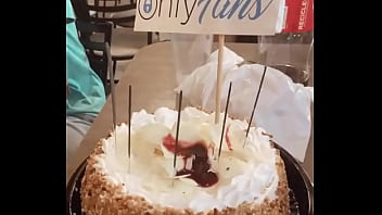 E eu aqui morrendo de vergonha kk