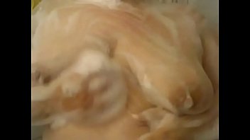 Extrem fat ssbbw slut showering