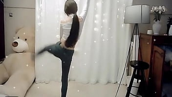 小耳朵《半壶纱》古典扇子舞